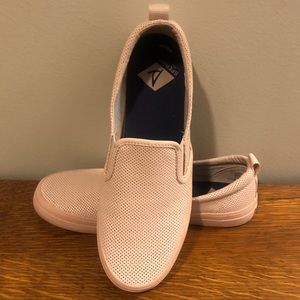 Sperry Crest Slip-On Sneaker Pink